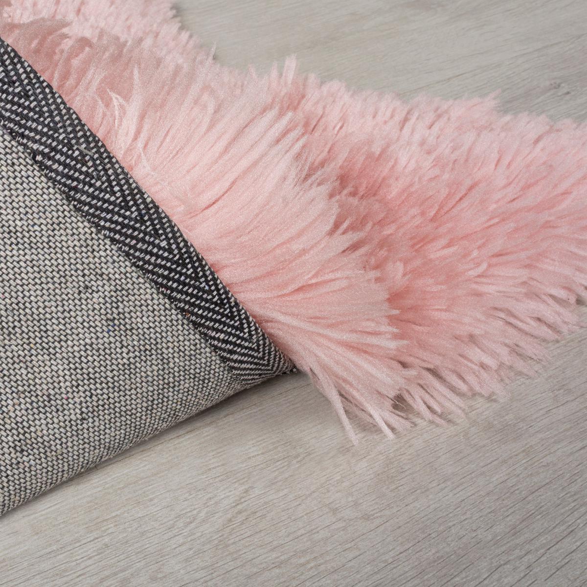 Fluffy Star Rug Blush – image 5