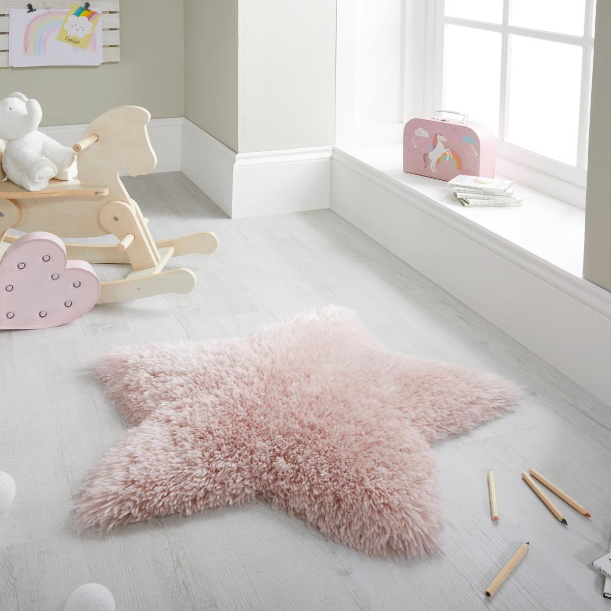 Fluffy Star Rug Blush – image 1