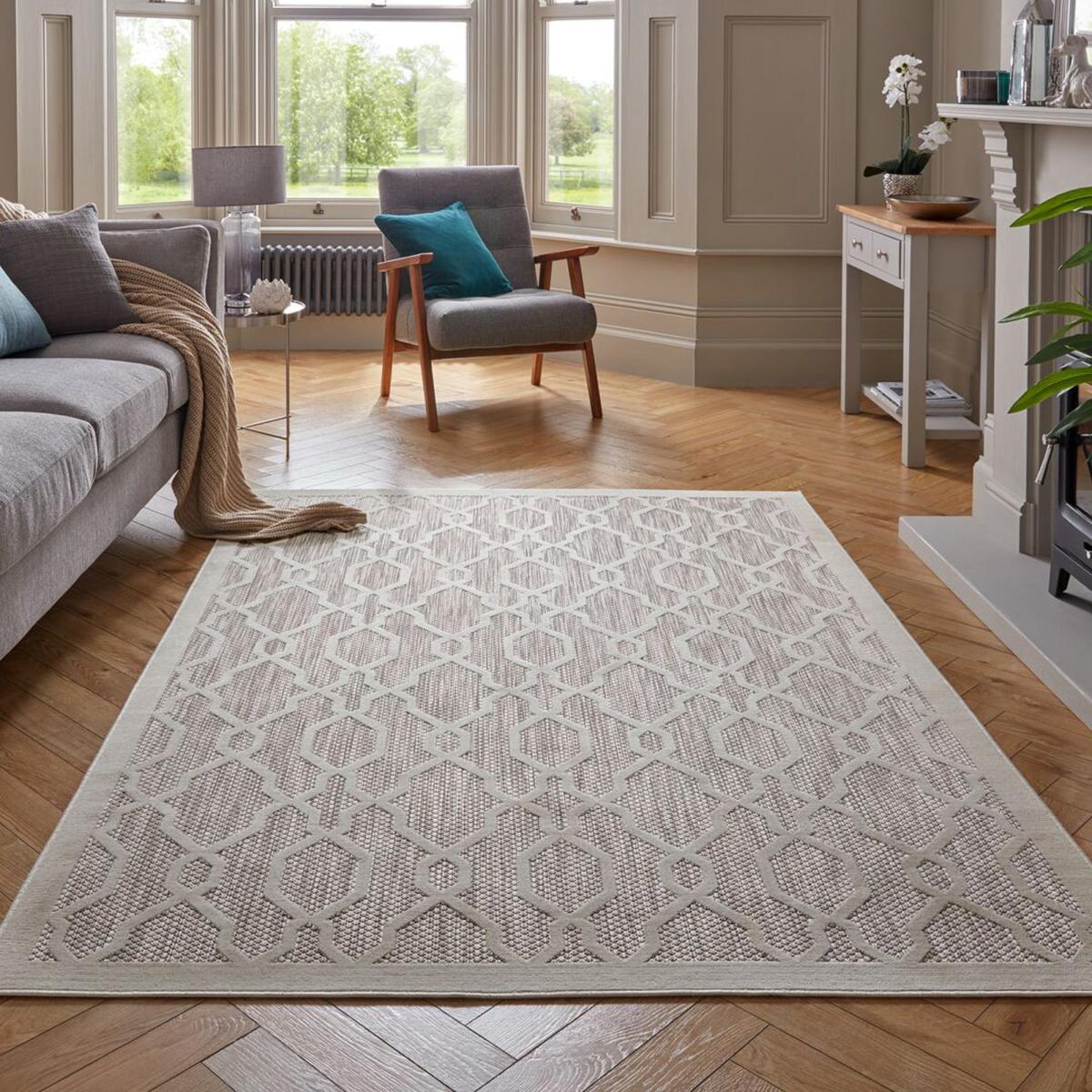 Mendoza Natural Geometric Indoor Outdoor Rug Brown and White – image 4