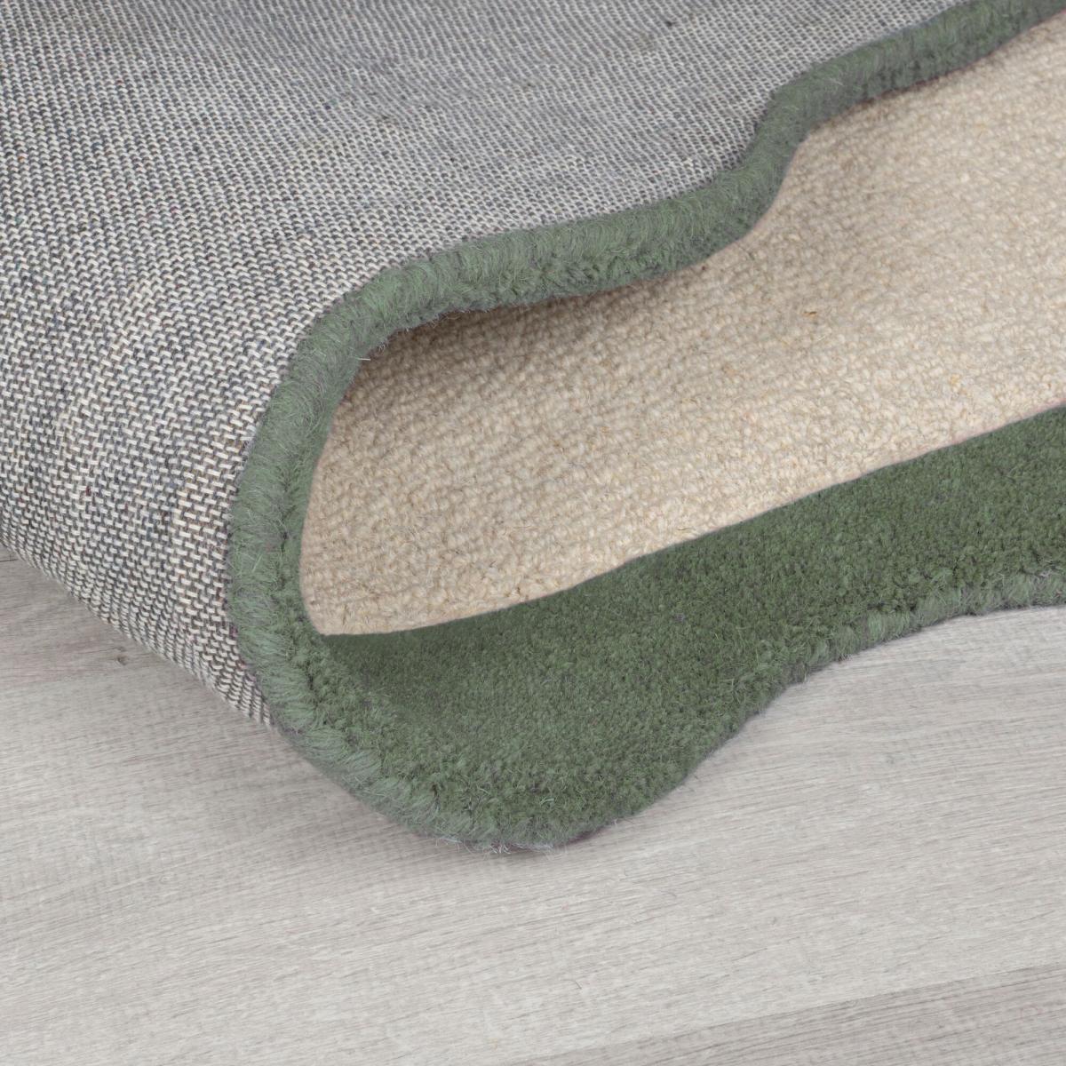 Bonnie Scallop Border Wool Round Rug Sage – image 3