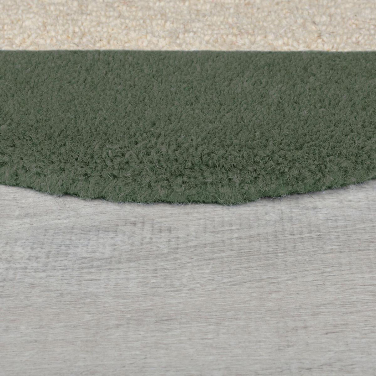 Bonnie Scallop Border Wool Round Rug Sage – image 4