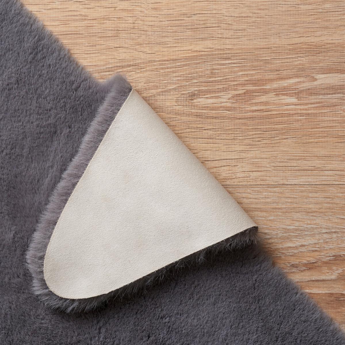 Faux Fur Star Shaped Rug Grey – image 2