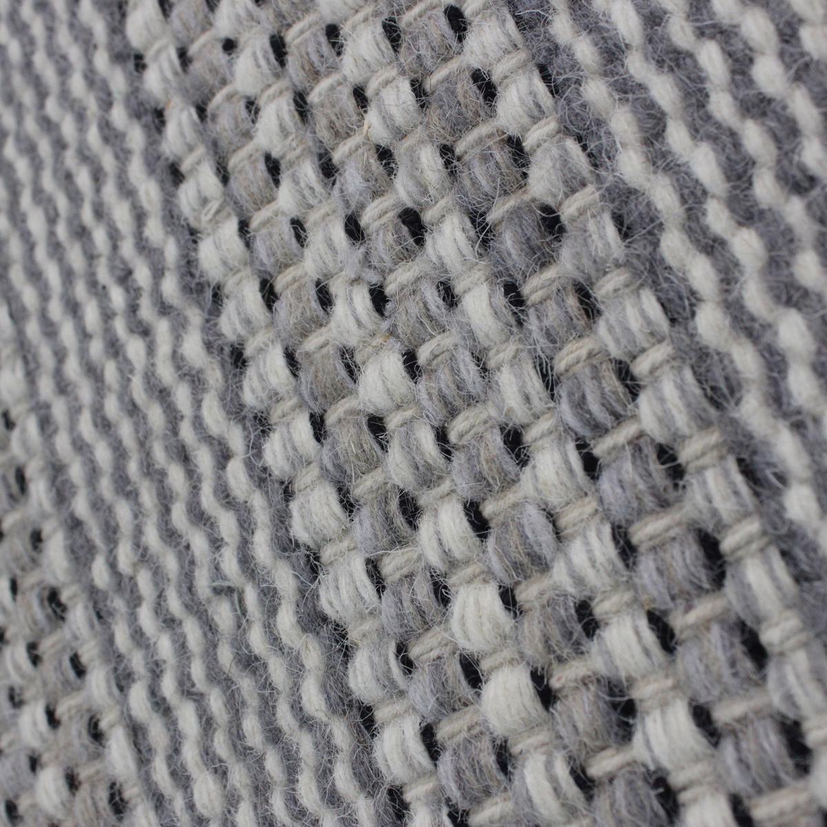Cut and Loop Wool Runner Natural – image 2