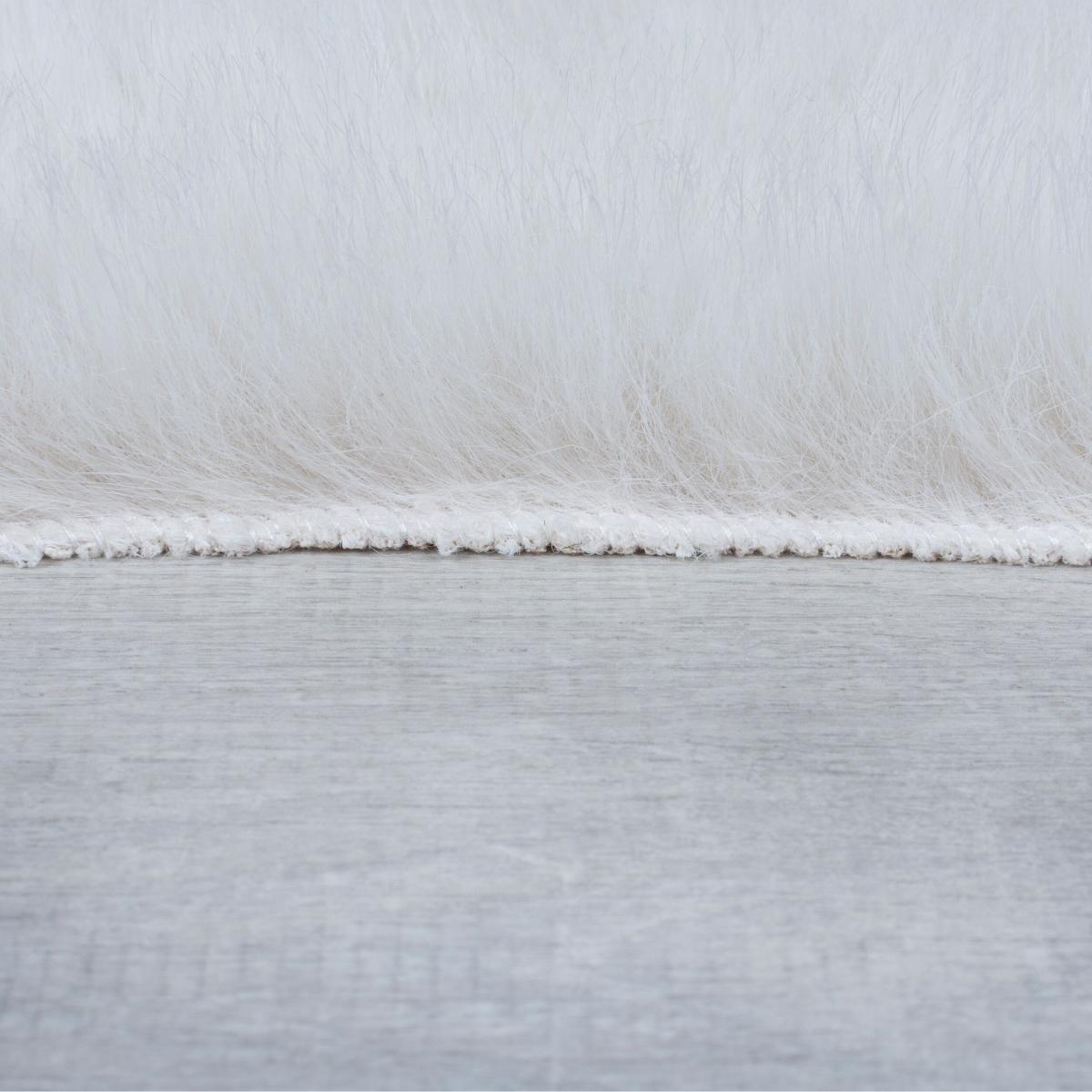 Whistler Faux Fur Single Pelt Rug Ivory – image 4