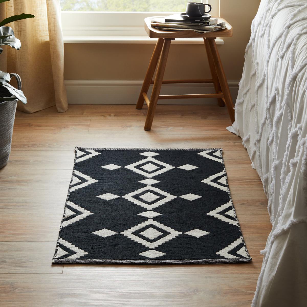 Jacquard Rug 60 x 90cm Jacquard Black – image 1