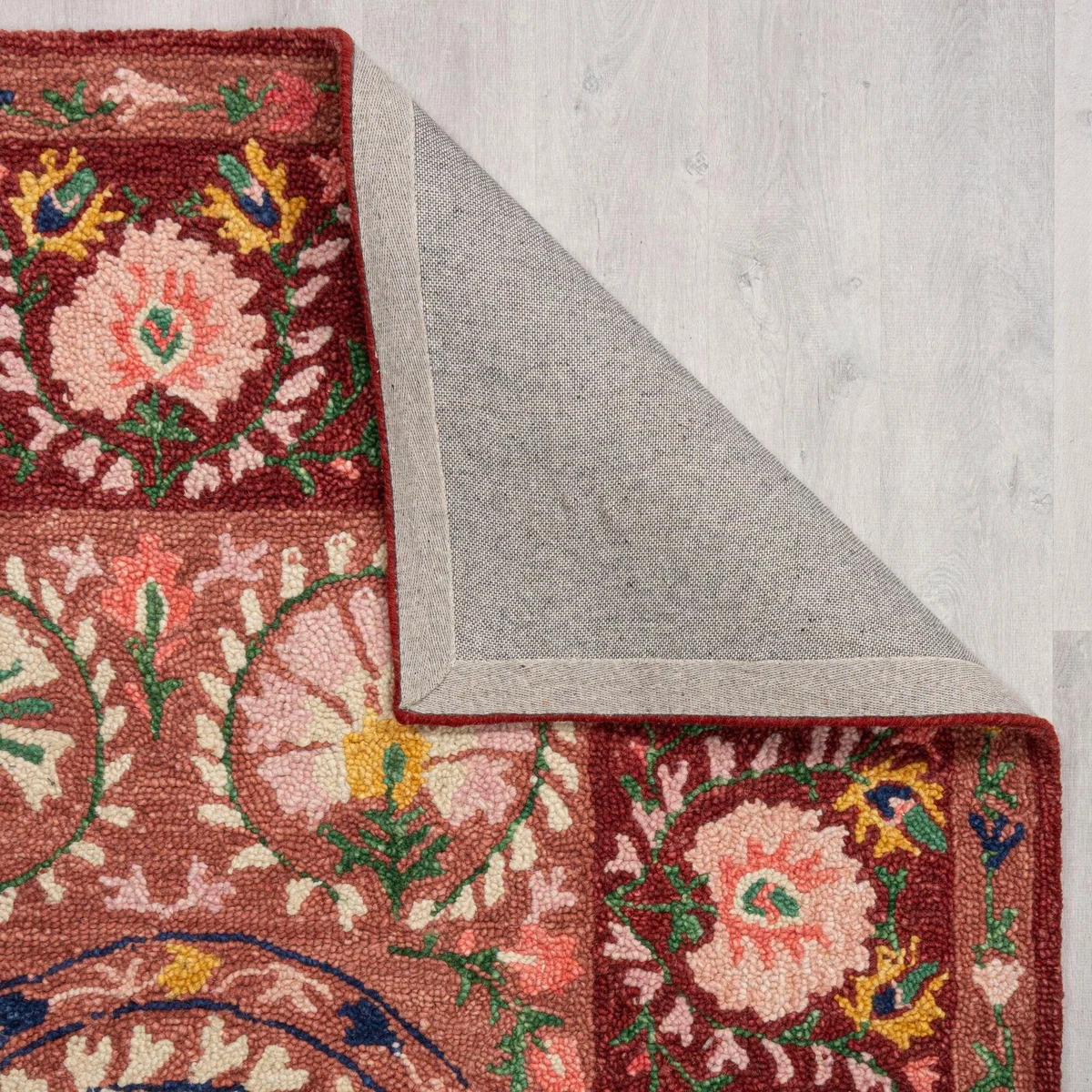 Hani Floral Wool Rug – image 3