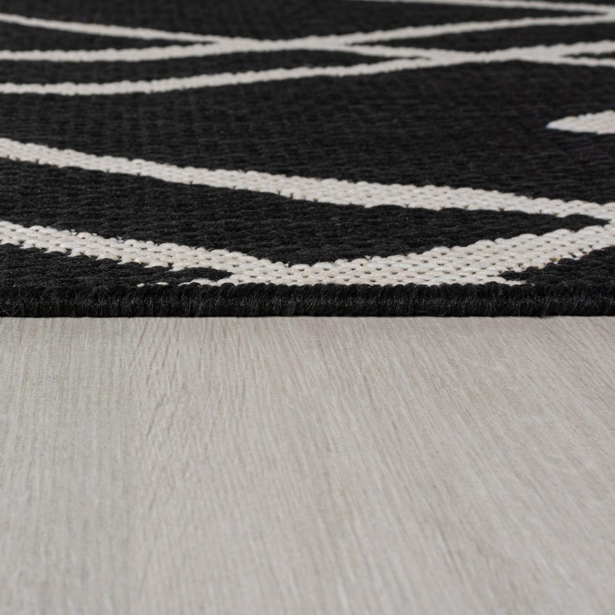 Geo Diamond Indoor Outdoor Rug Black and white – image 4