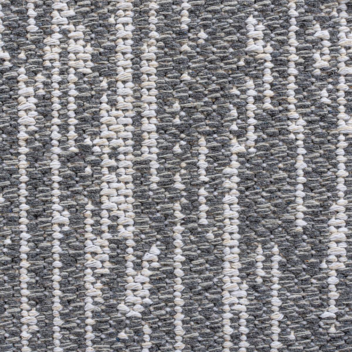 Ezra Runner Grey and White – image 3