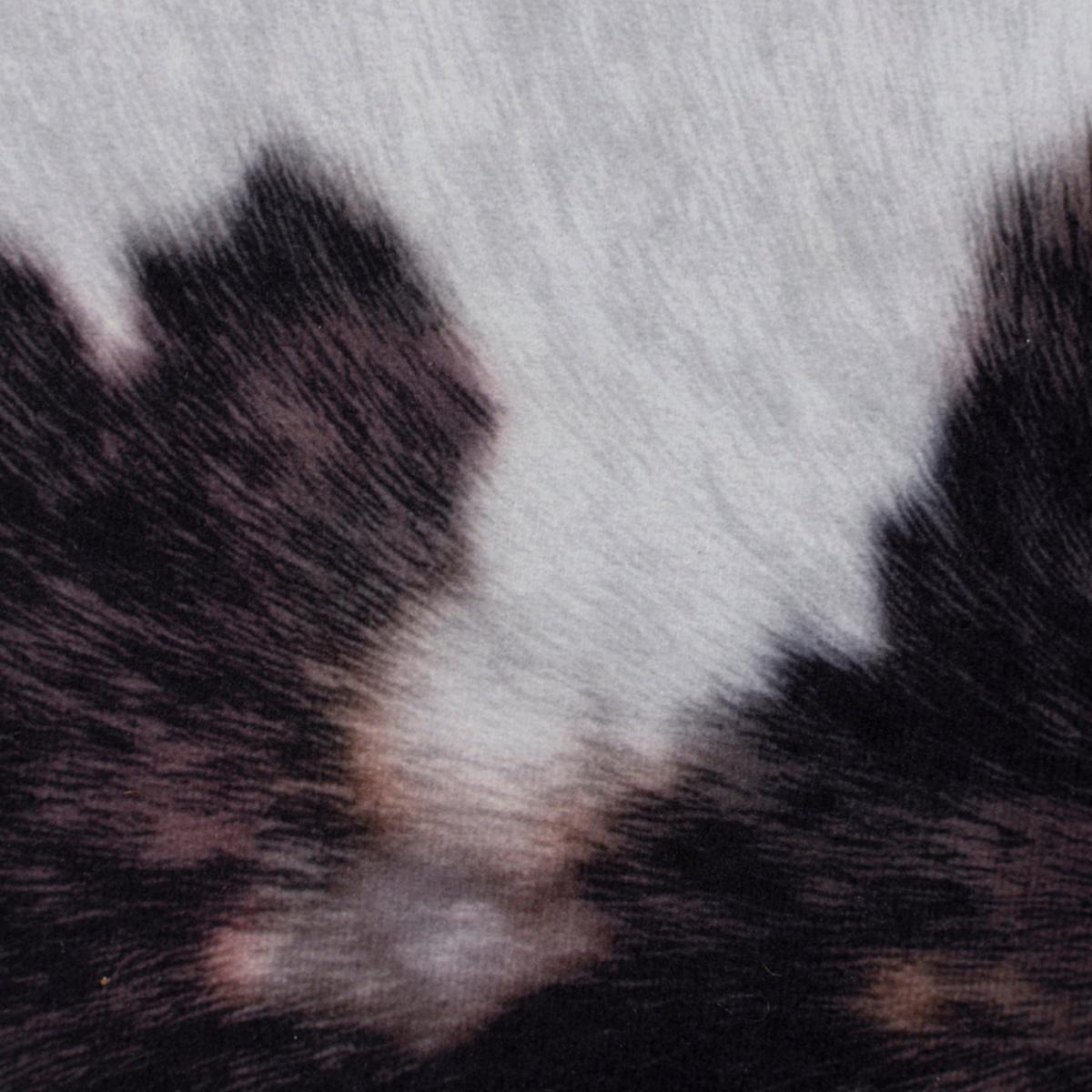 Cow Print Rug Black and White – image 5