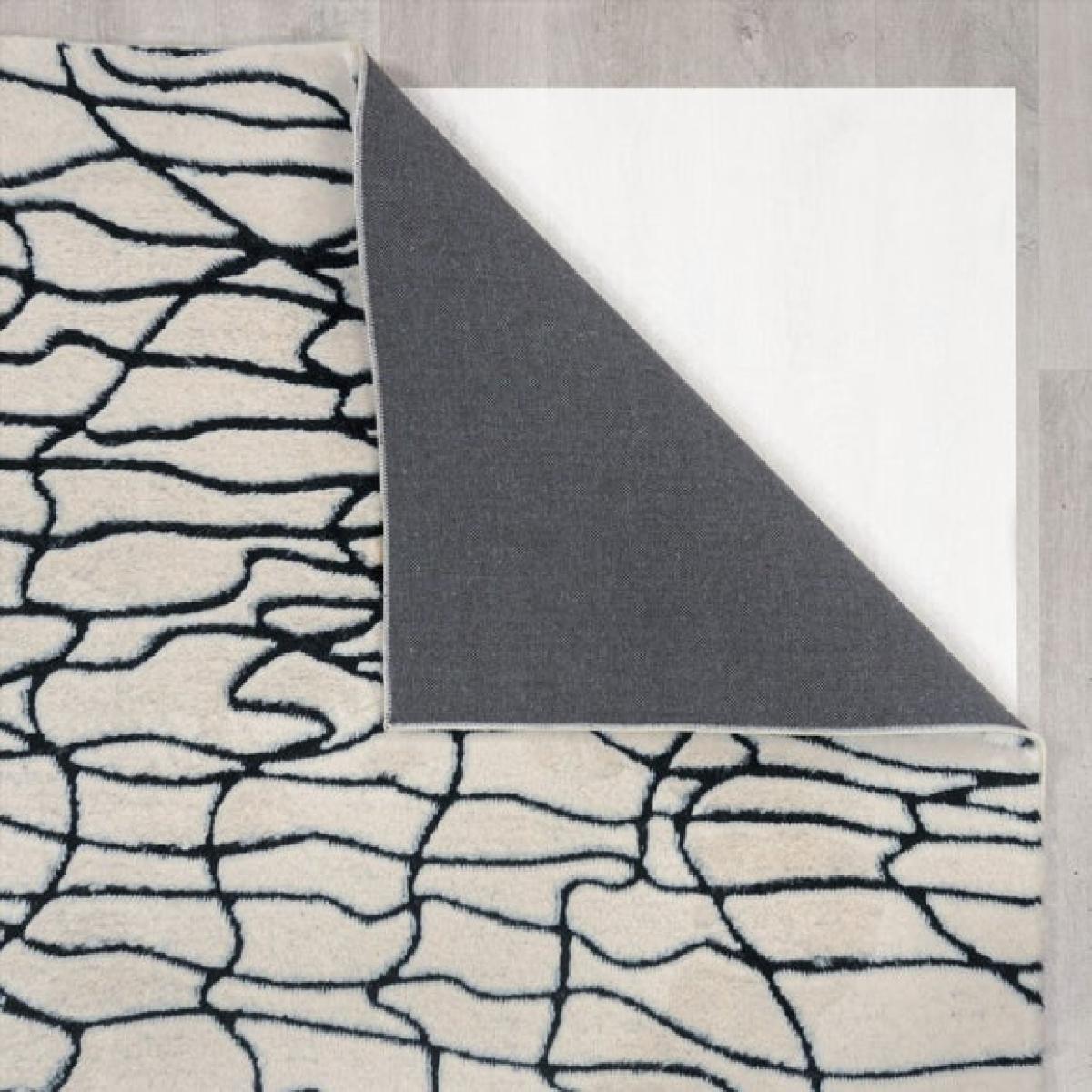 Faron Abstract Faux Fur Luxe Rug – image 3
