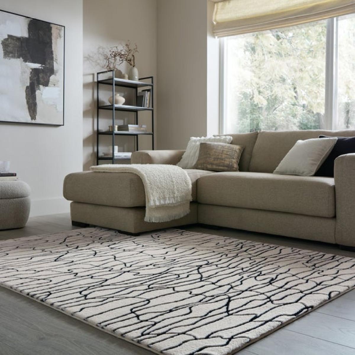 Faron Abstract Faux Fur Luxe Rug – image 1