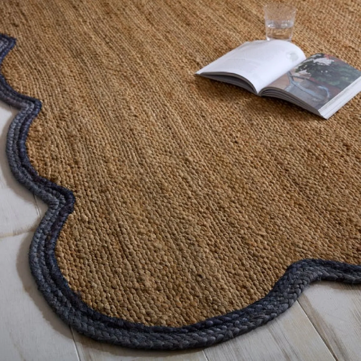Kesia Scallop Textured Jute Rug – image 6