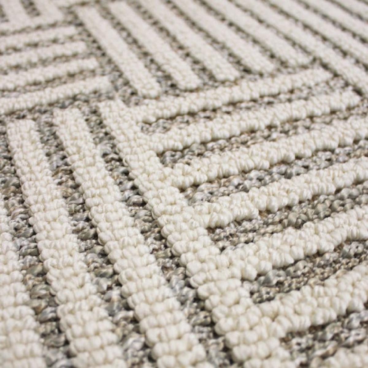 Bobble Grid Washable Rug – image 2