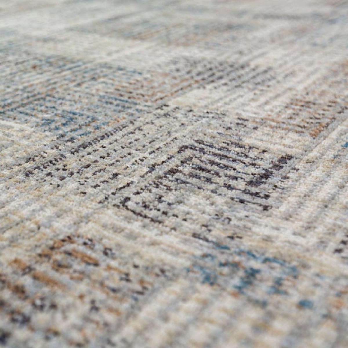 Geo Grid Rug – image 2