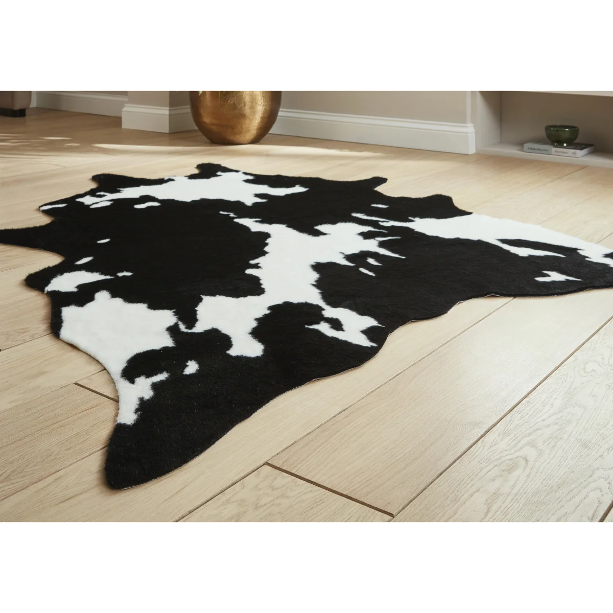 Faux Fur Cow Rug - 150cm-x-200cm - Black – image 3