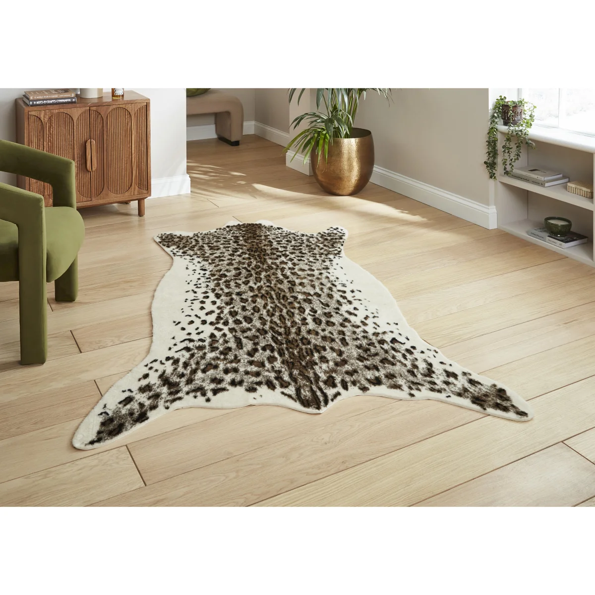 Faux Fur Leopard Rug - 150cm-x-200cm – image 2