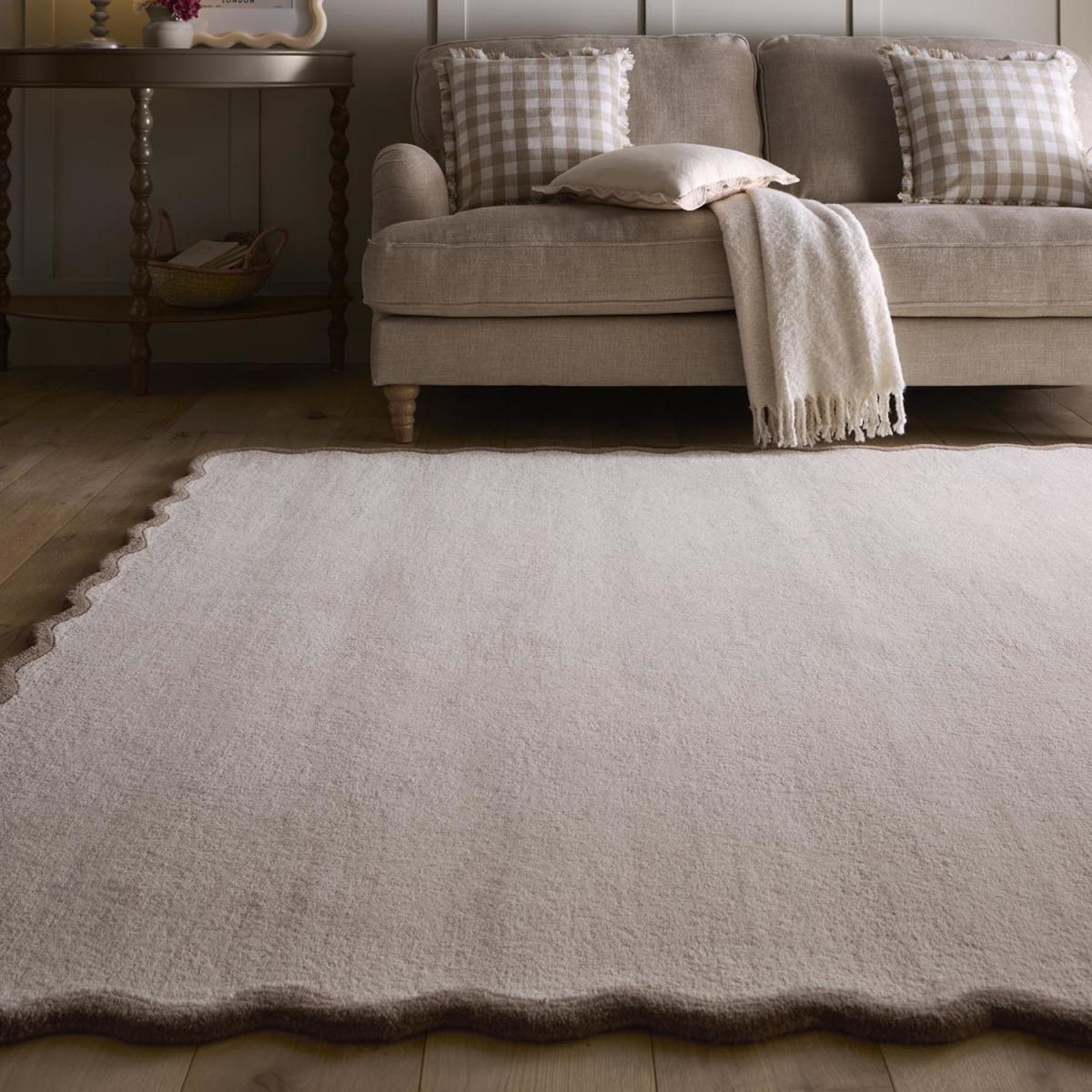 Scalloped Natural Rug - 230 x 160 cm - Elsie - Origins – image 1