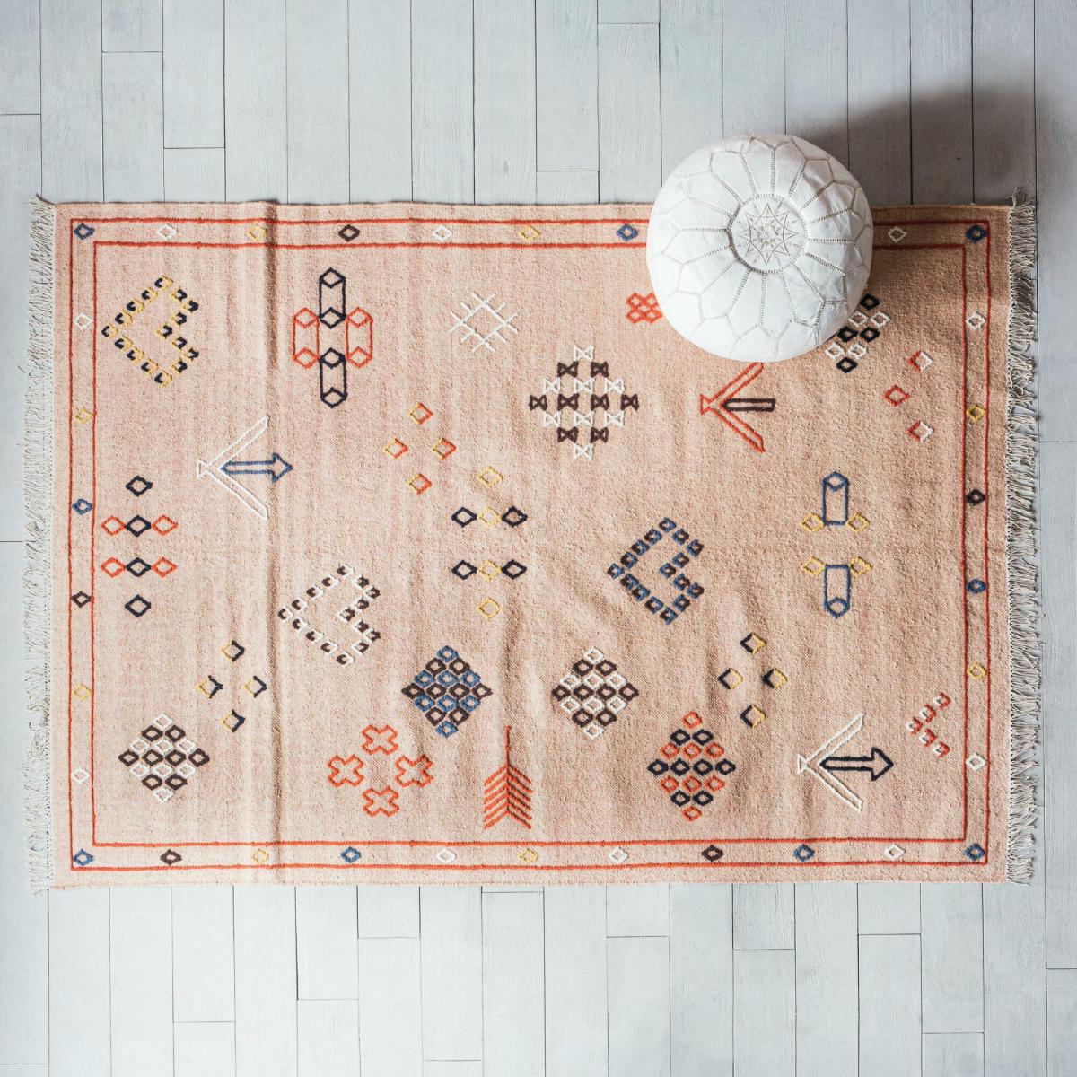 Evalina Medium Wool Rug – image 1
