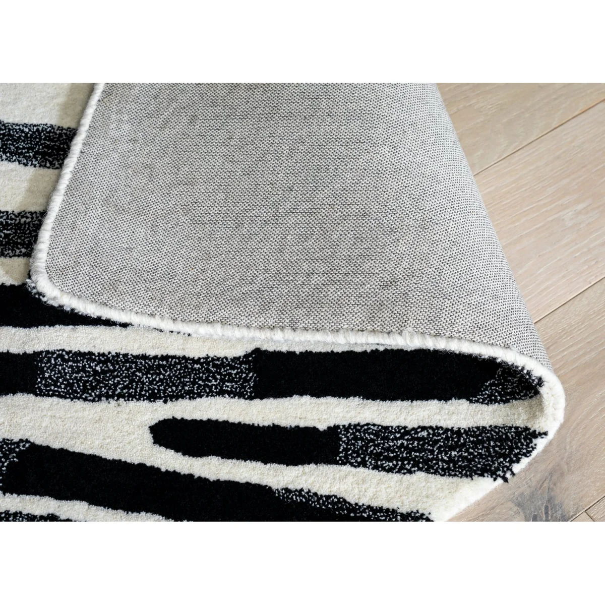 Habitat Skandi Brush Marks Rug - Black & White - 120x170cm – image 5