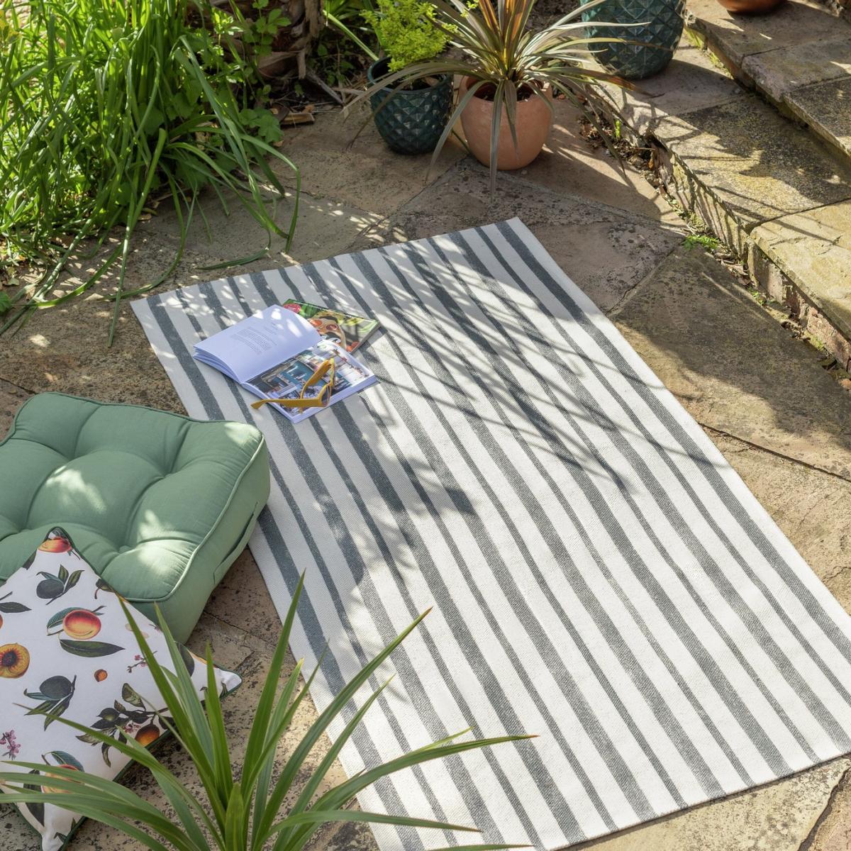 Habitat Grey Stripe Outdoor Rug – image 4