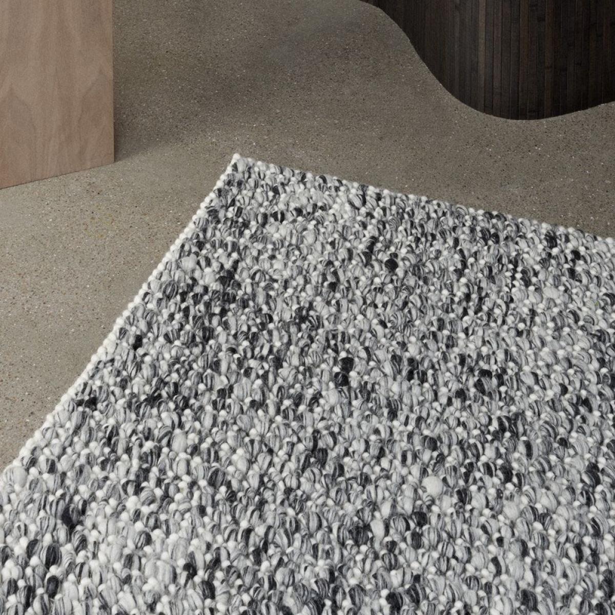 Linie Design Sigri Rug Charcoal 140 x 200cm - Heal's UK Furniture – image 4