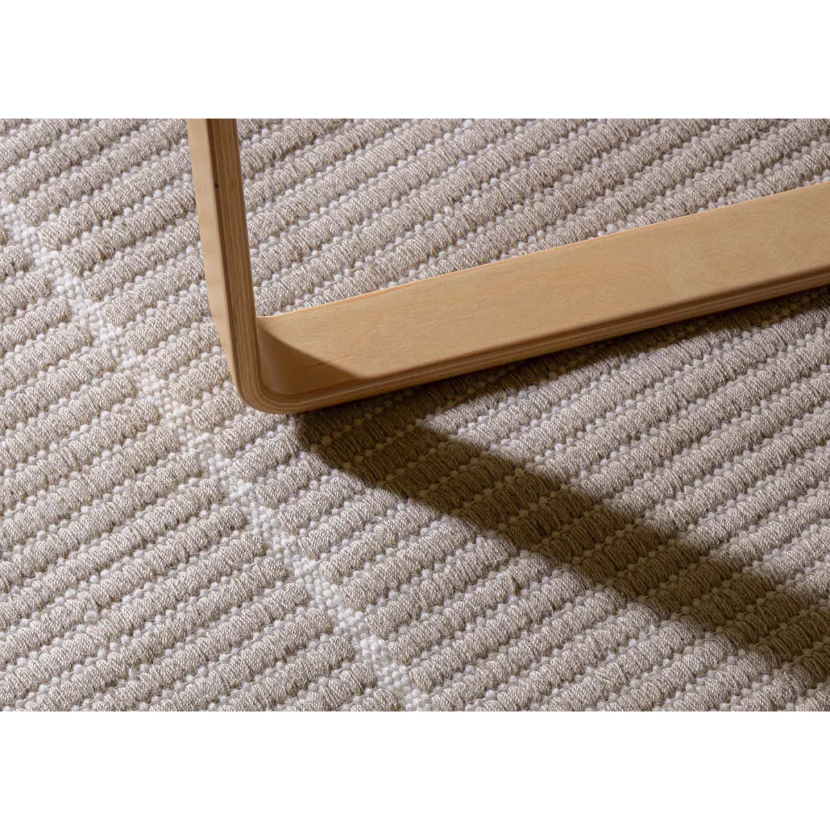 Heal's Poetic Grid Rug Beige – image 2