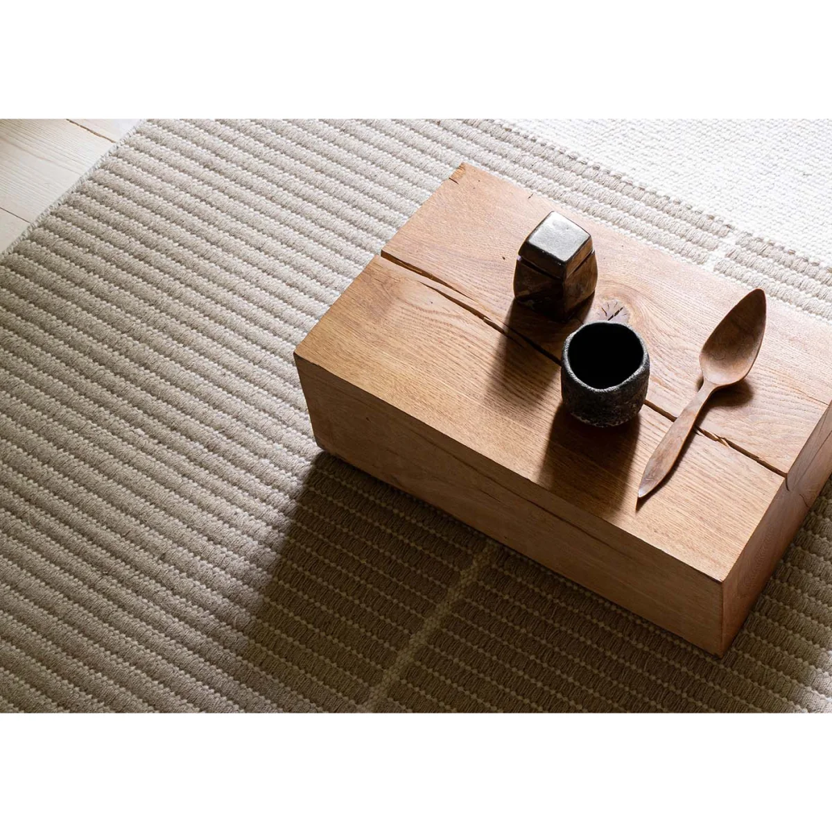 Heal's Poetic Grid Rug Beige – image 3