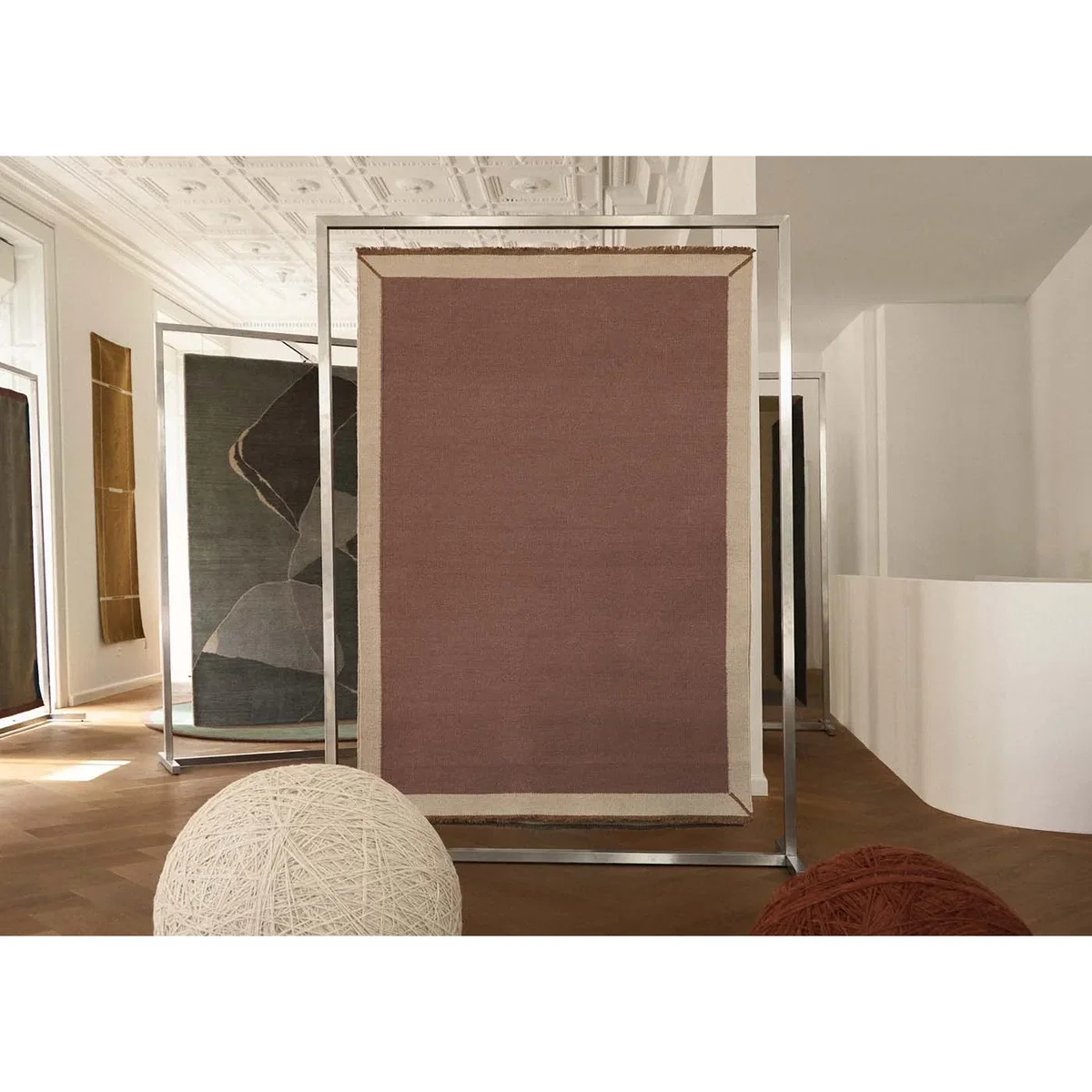 Heal's Lume Frame Rug Vintage Rose – image 2