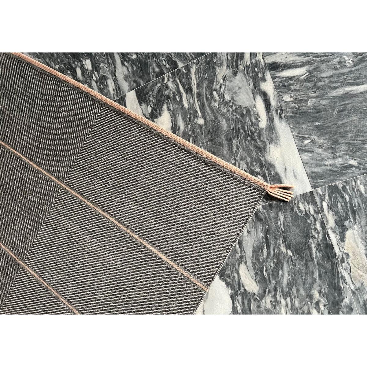 Linie Design Vision Walk Rug Grey/Rose 140 x 200cm - Heal's UK Furniture – image 2