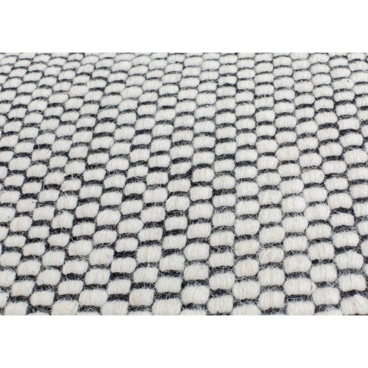 Linie Design Pomezia Rug Mouse 160 x 230cm - Heal's UK Furniture – image 10