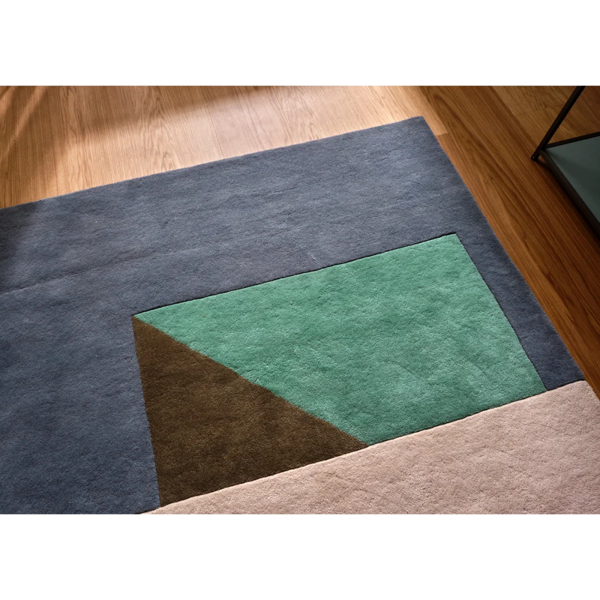 Heal's Agosto Rug Green 250 x 350cm – image 3