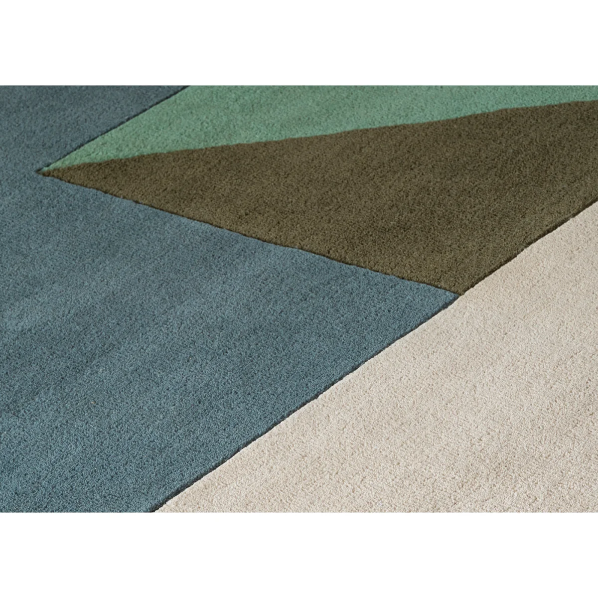 Heal's Agosto Rug Green 250 x 350cm – image 4