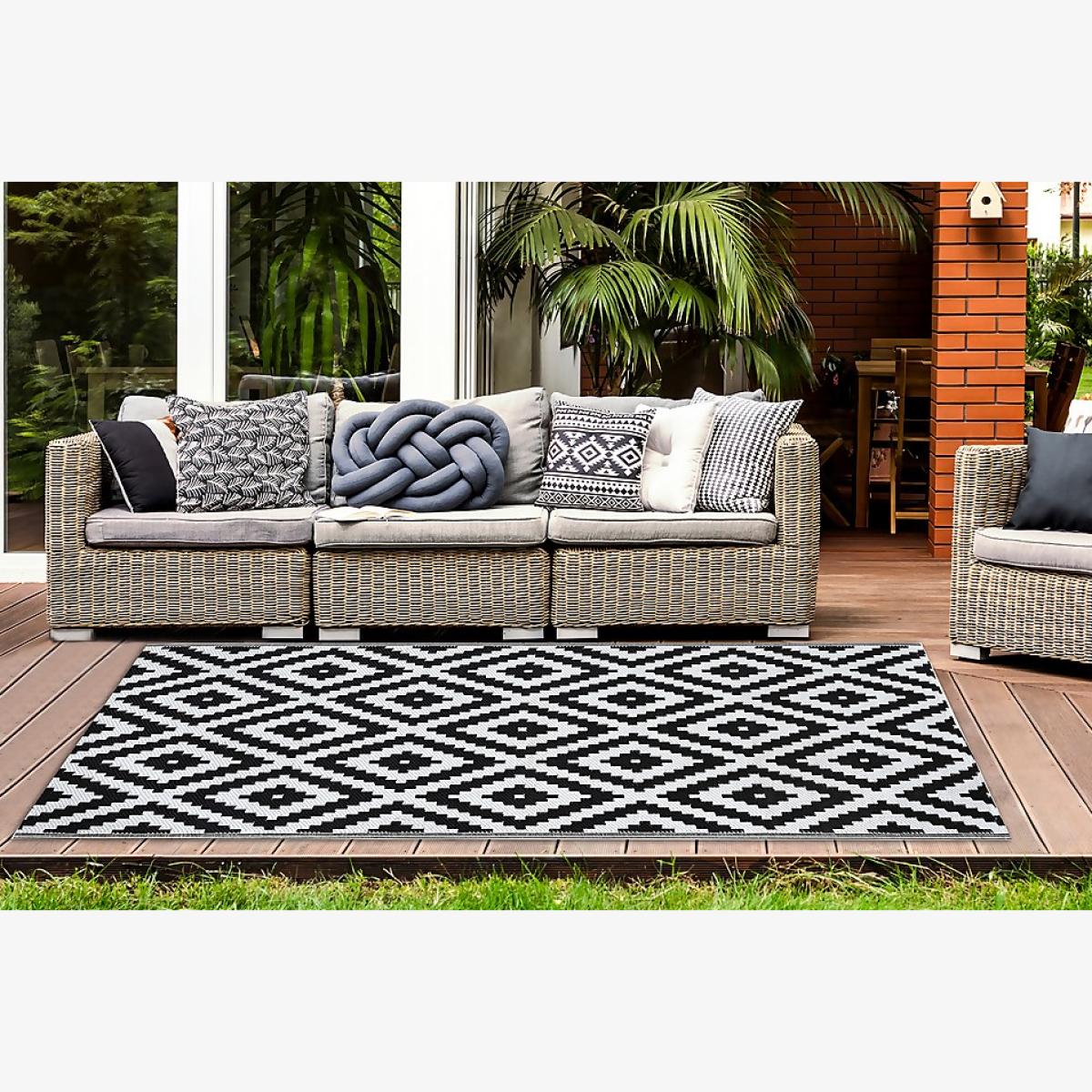 Diamond Indoor/Outdoor Rug Black & White - 160x230cm – image 1