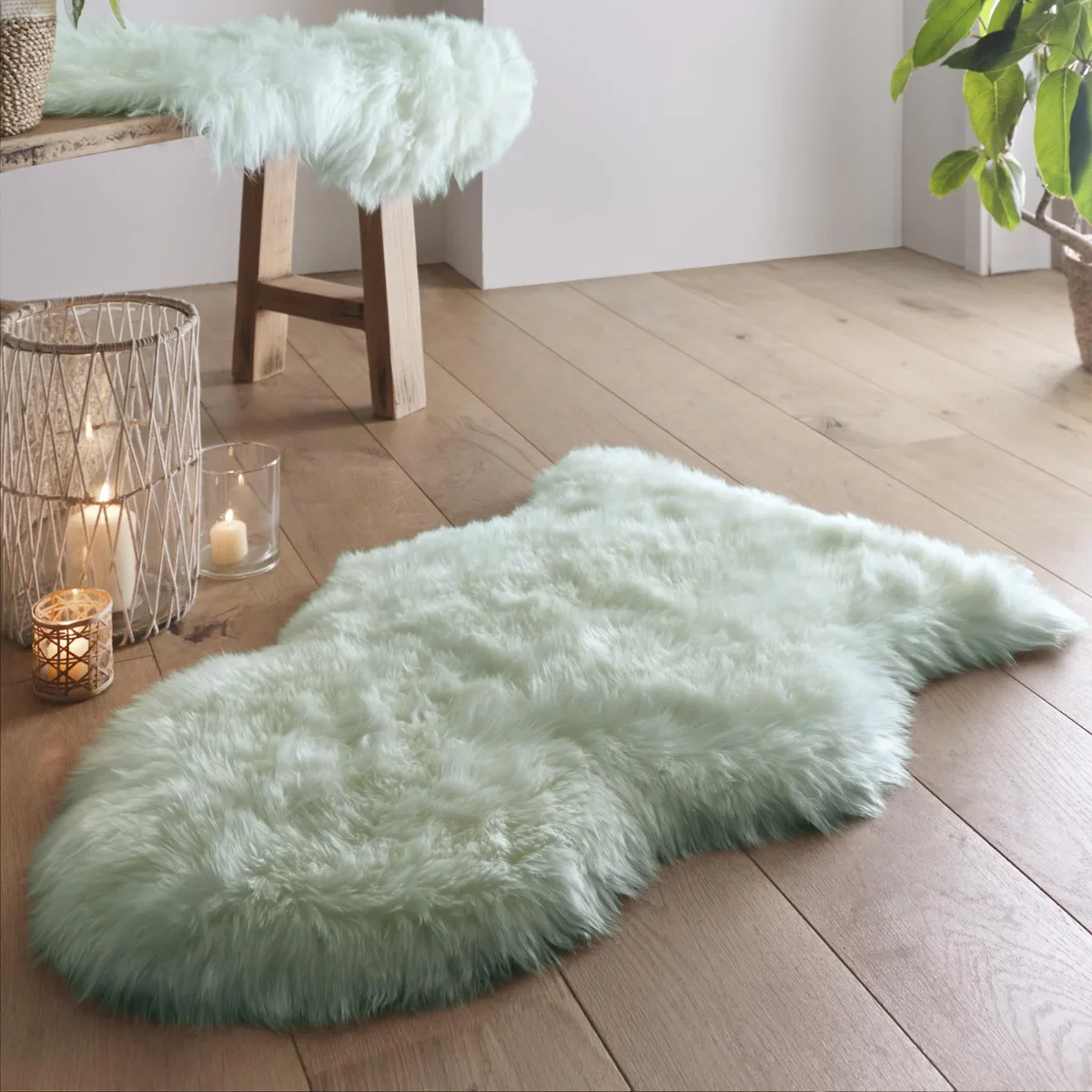 Genuine Sheepskin Rug Mint
