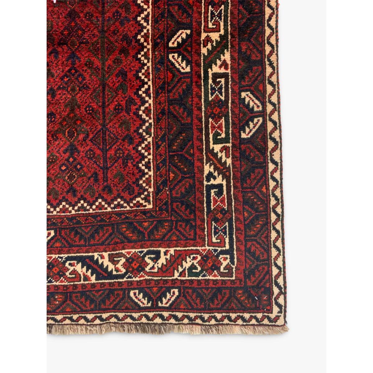 Gooch Oriental Quashgai Rug, Red/Multi, L262 x W196 cm – image 2