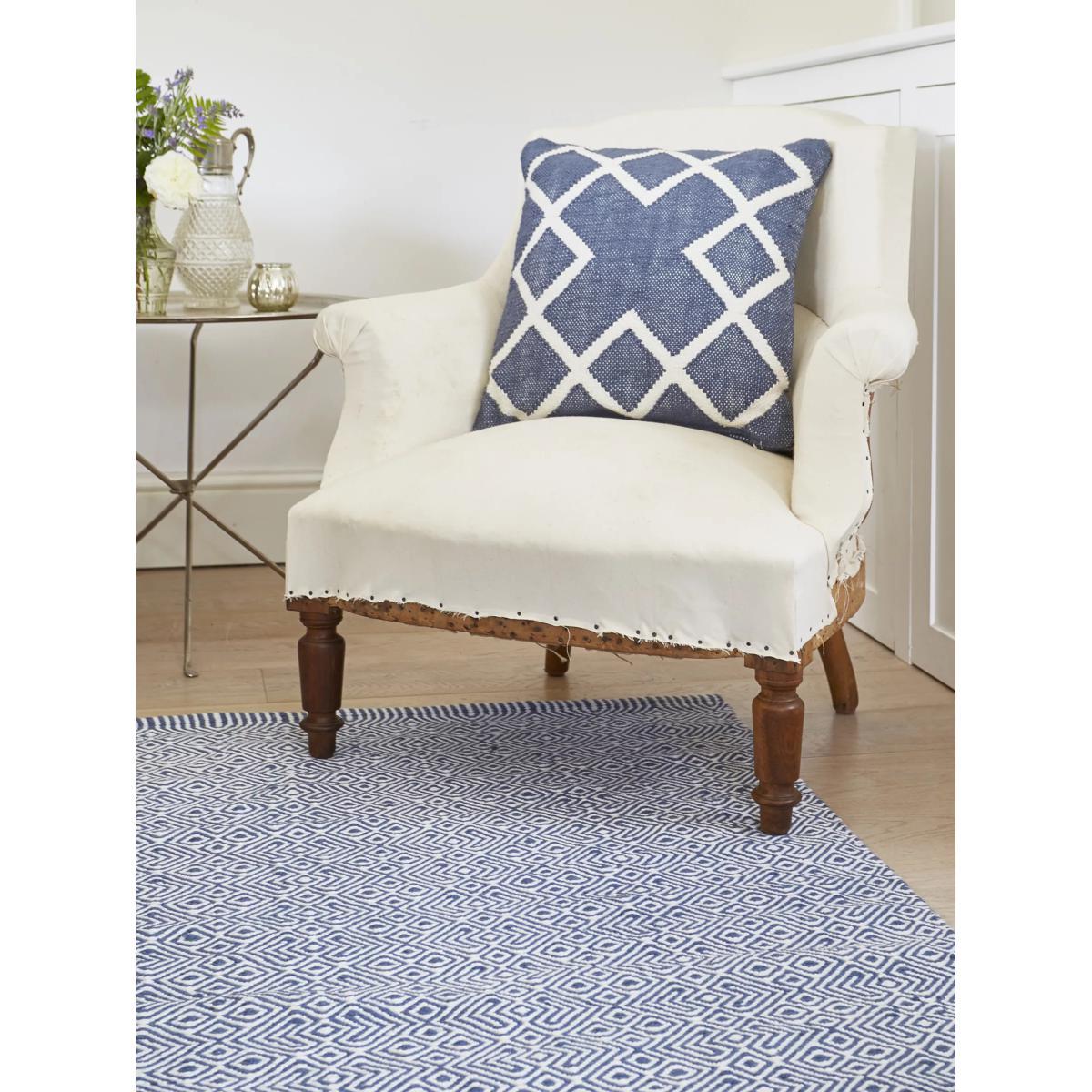 Weaver Green Provence Recycled Plastic Indoor & Outdoor Rug, L240 x W170 cm – image 4