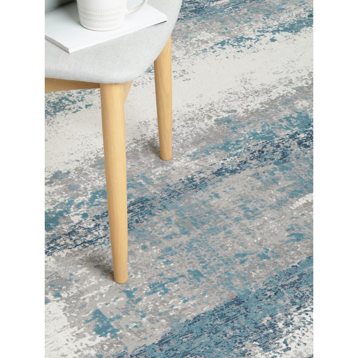 Gooch Luxury Distressed Ombré Rug – image 3