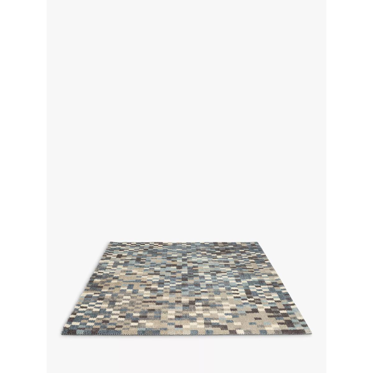 Brink & Campman Fade Dart Rug – image 2