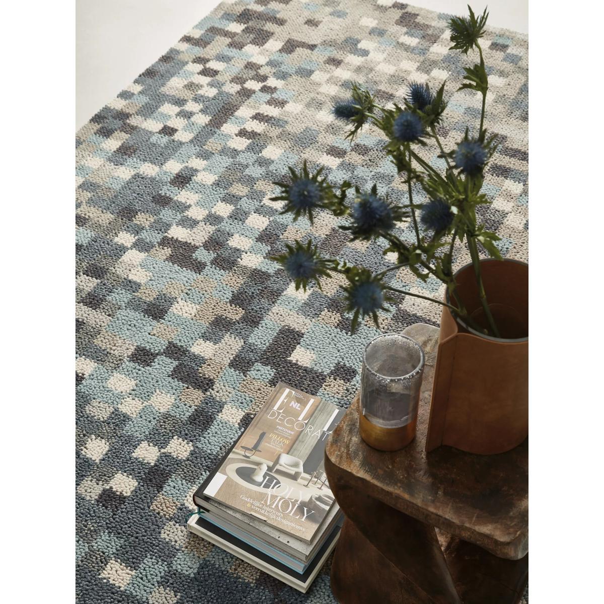 Brink & Campman Fade Dart Rug – image 5