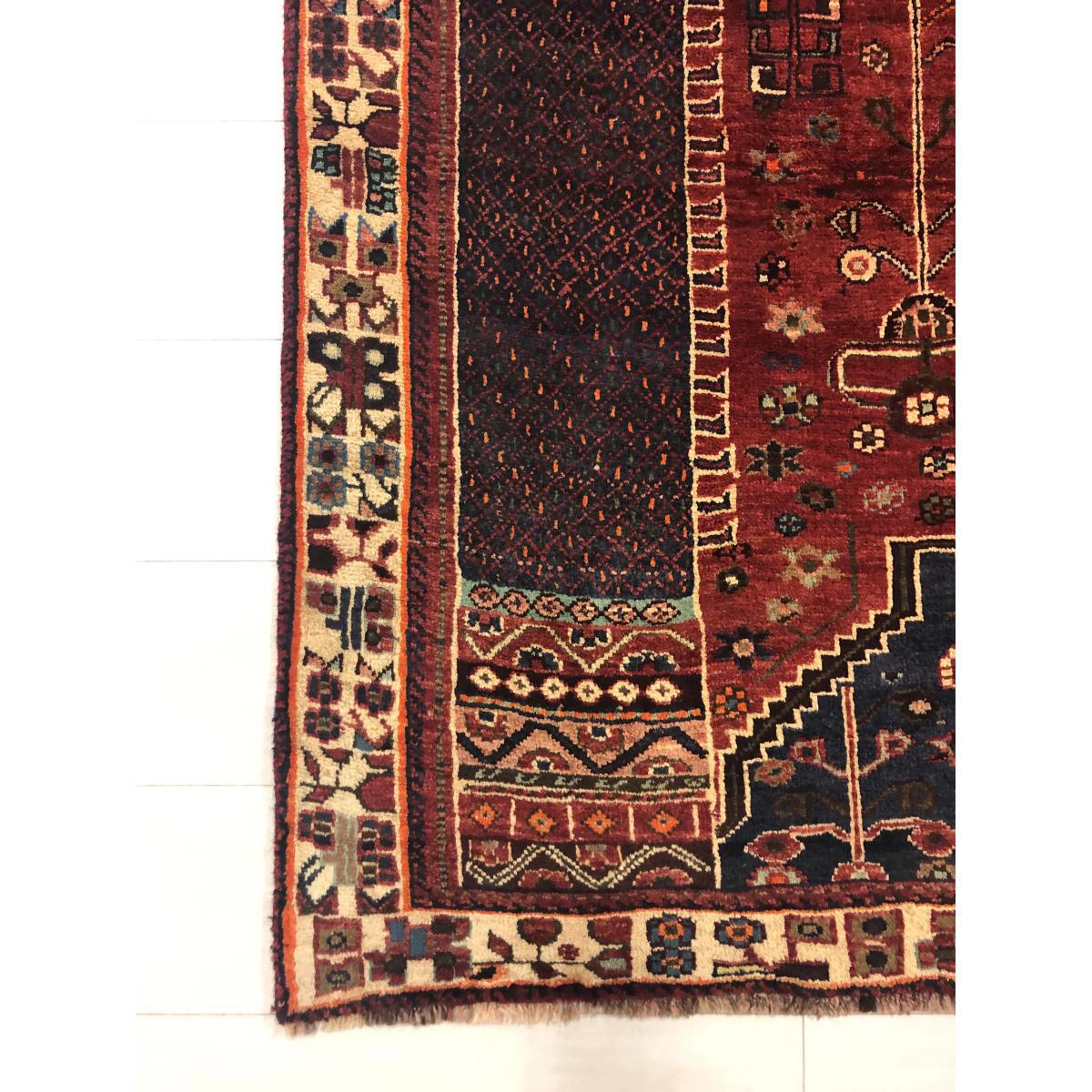 Gooch Oriental Quashgai Rug, Multi/Red, L258 x W165 cm – image 2