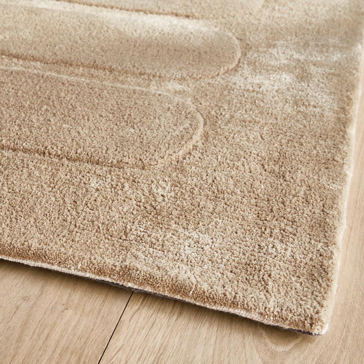Calad Graphic Textured Lyocell Rug – image 3