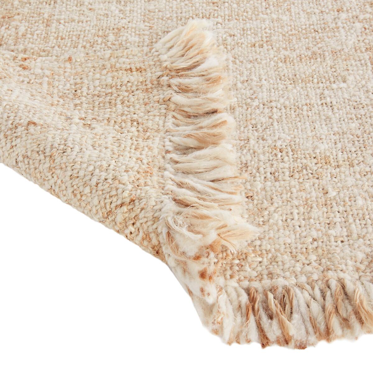 Armoise Fringed Jute and Wool Rug – image 4