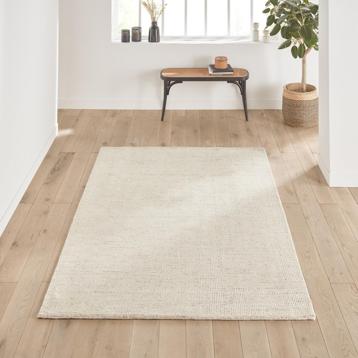 Linora 100% Wool Rug – image 1