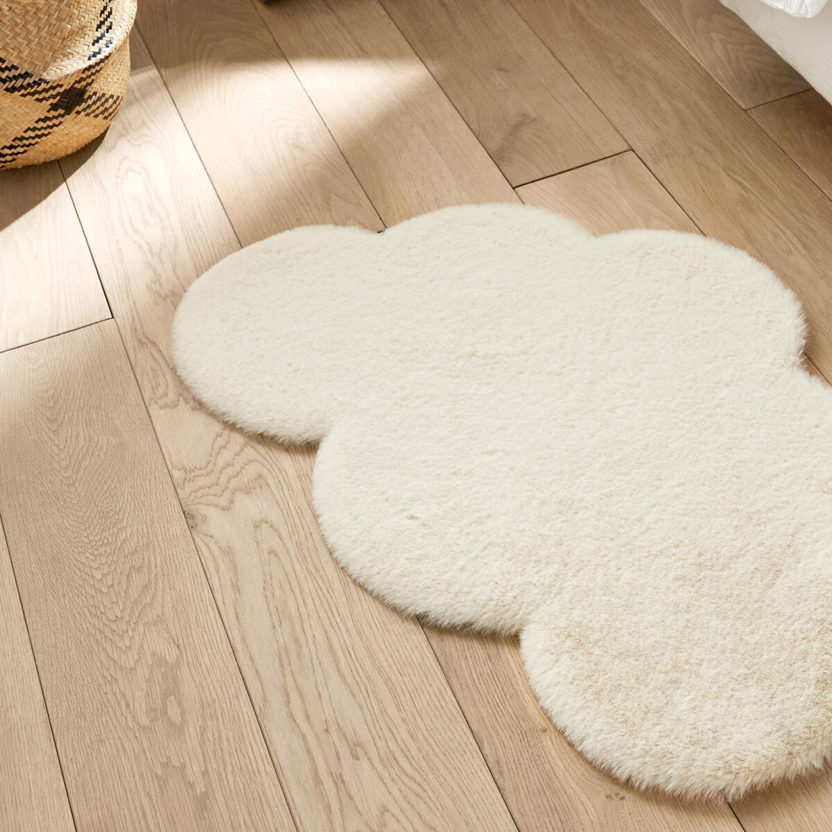 Mouflette Cloud Faux Fur Rug – image 2