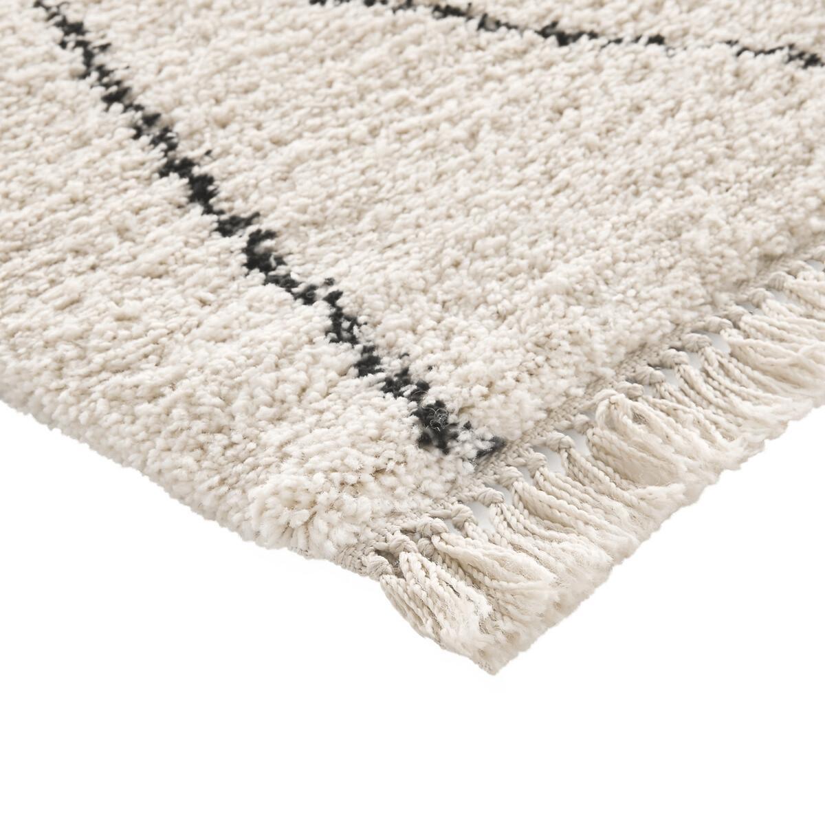 Luna Berber-Style Bedside Rug. – image 2