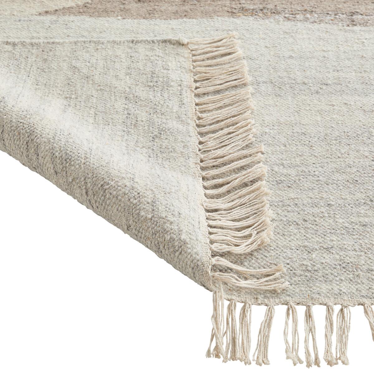 Namili Fringed Abstract Wool and Cotton Rug – image 4