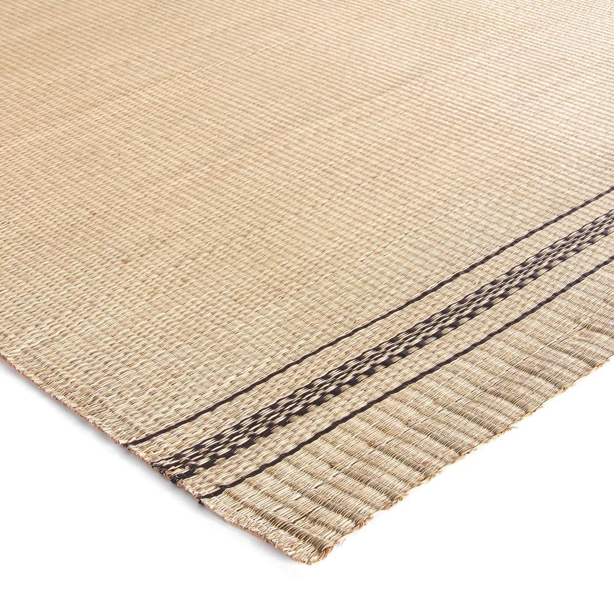 Nata Woven Grass Rug – image 2