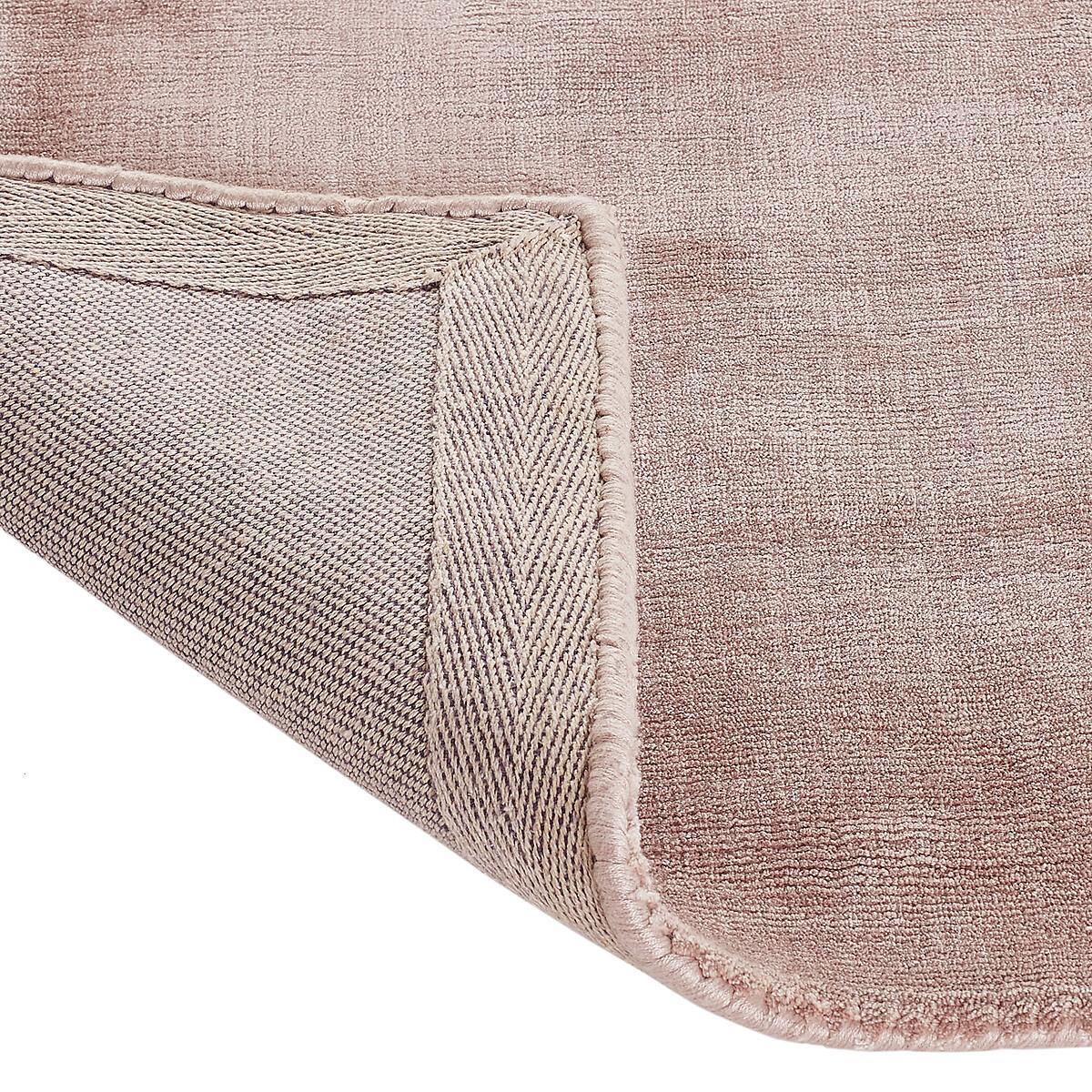 Guitou Lyocell Rug – image 4
