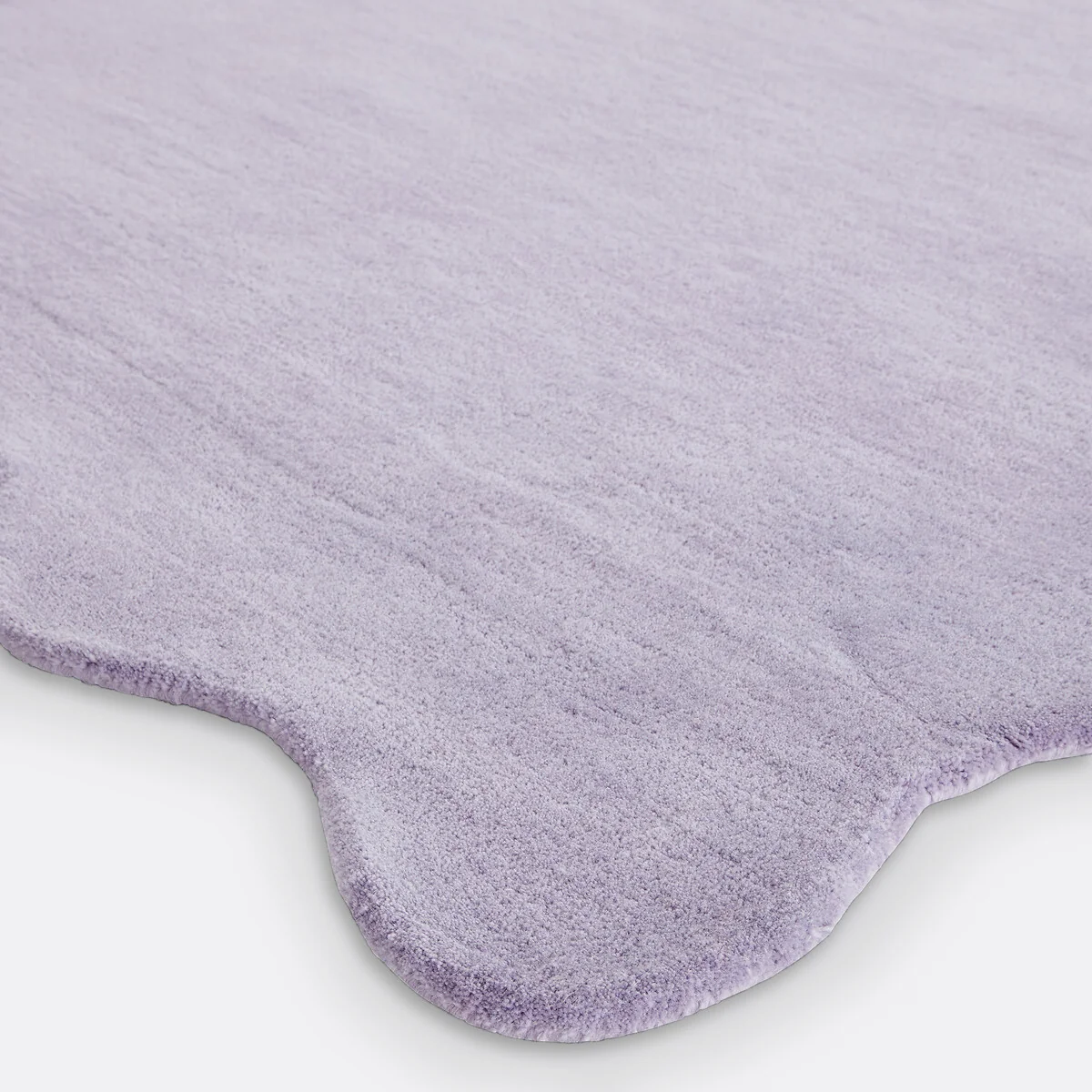 Scalero Scalloped 100% Wool Rug – image 4
