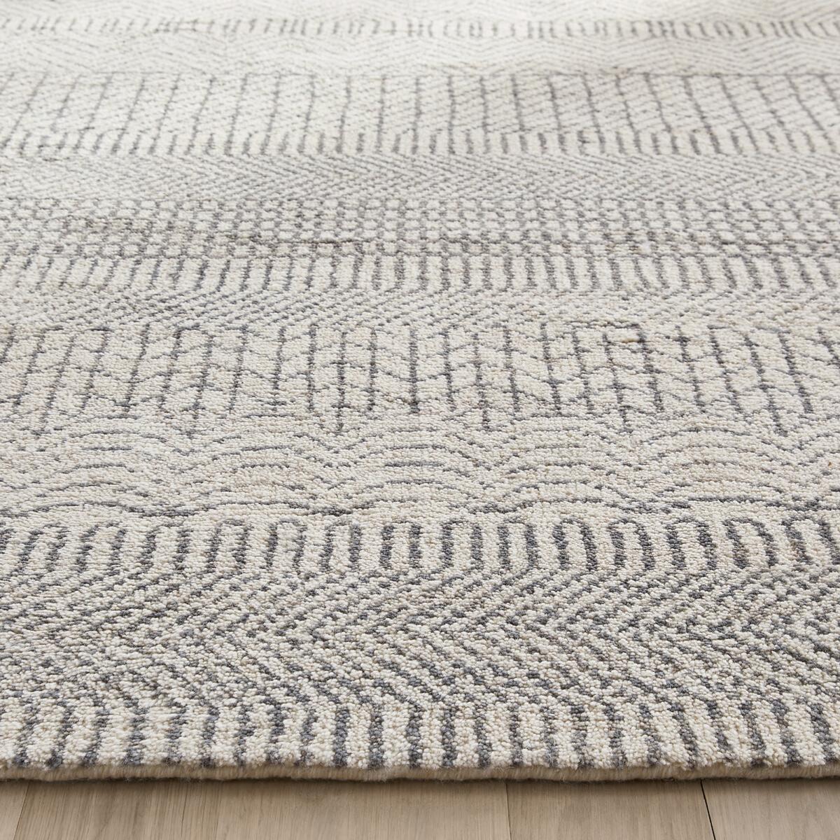 Fatonia Hand Knotted Wool Rug – image 2